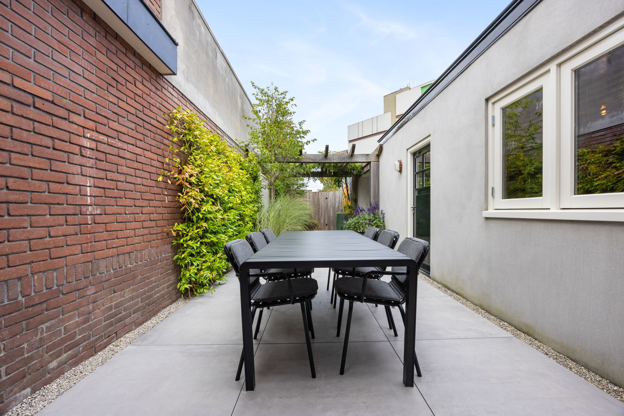 Foto 36 van Nairacstraat 39