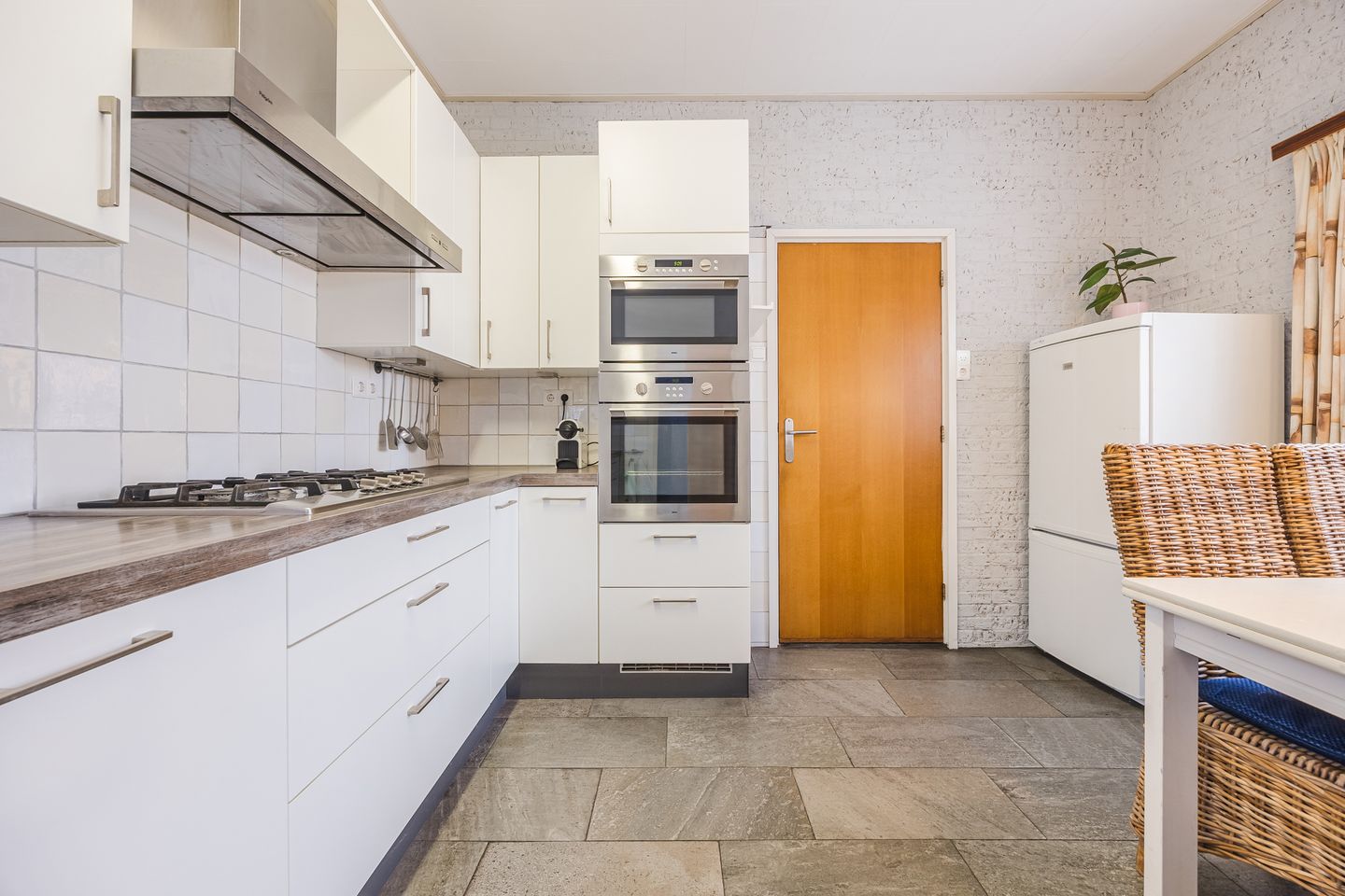 Foto 14 van Wouwsestraatweg 52