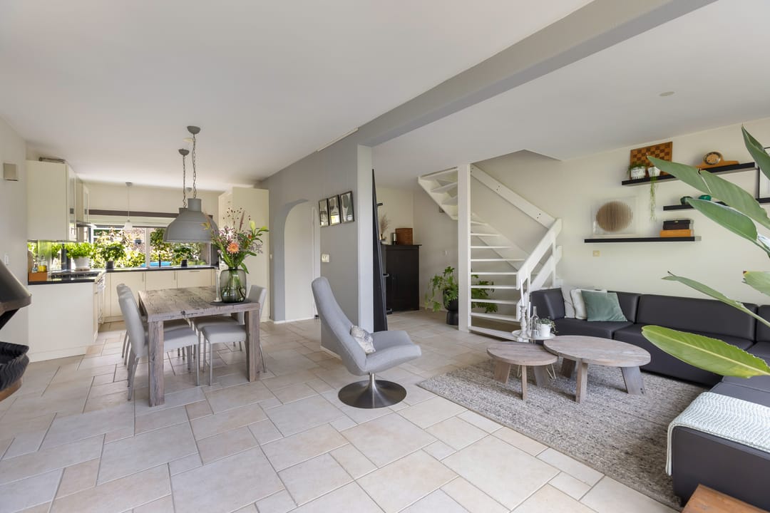 Foto 8 van Pluim-es 48