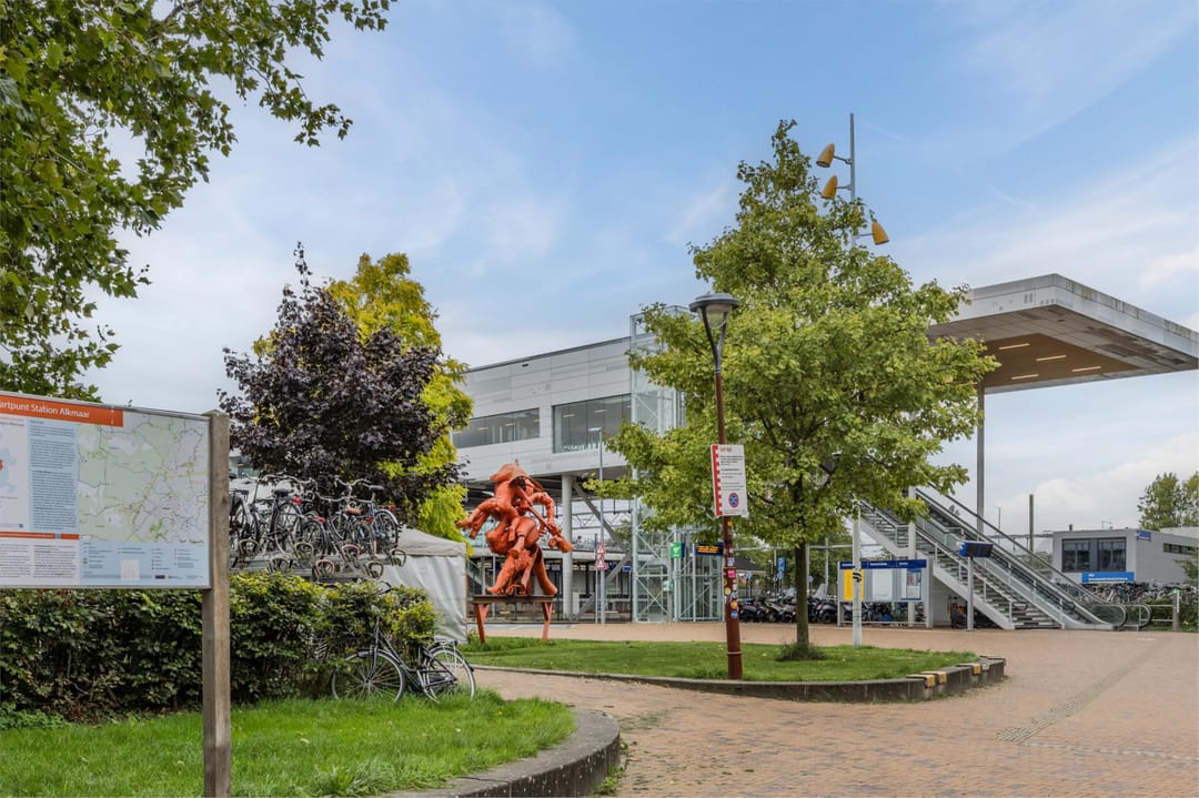 Foto 38 van Madeliefstraat 15