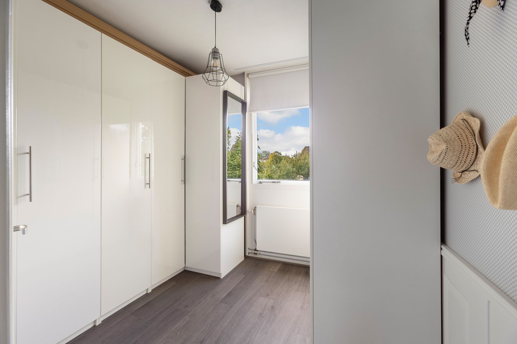 Foto 27 van Pluim-es 48