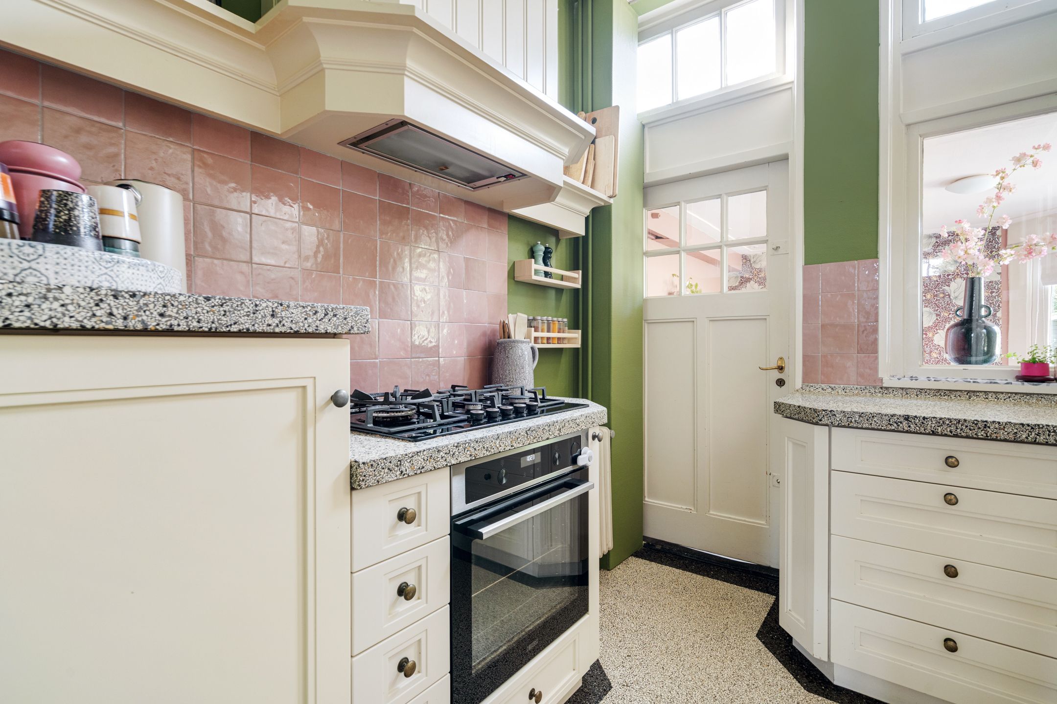 Photo 21 of Minister Loudonlaan 71