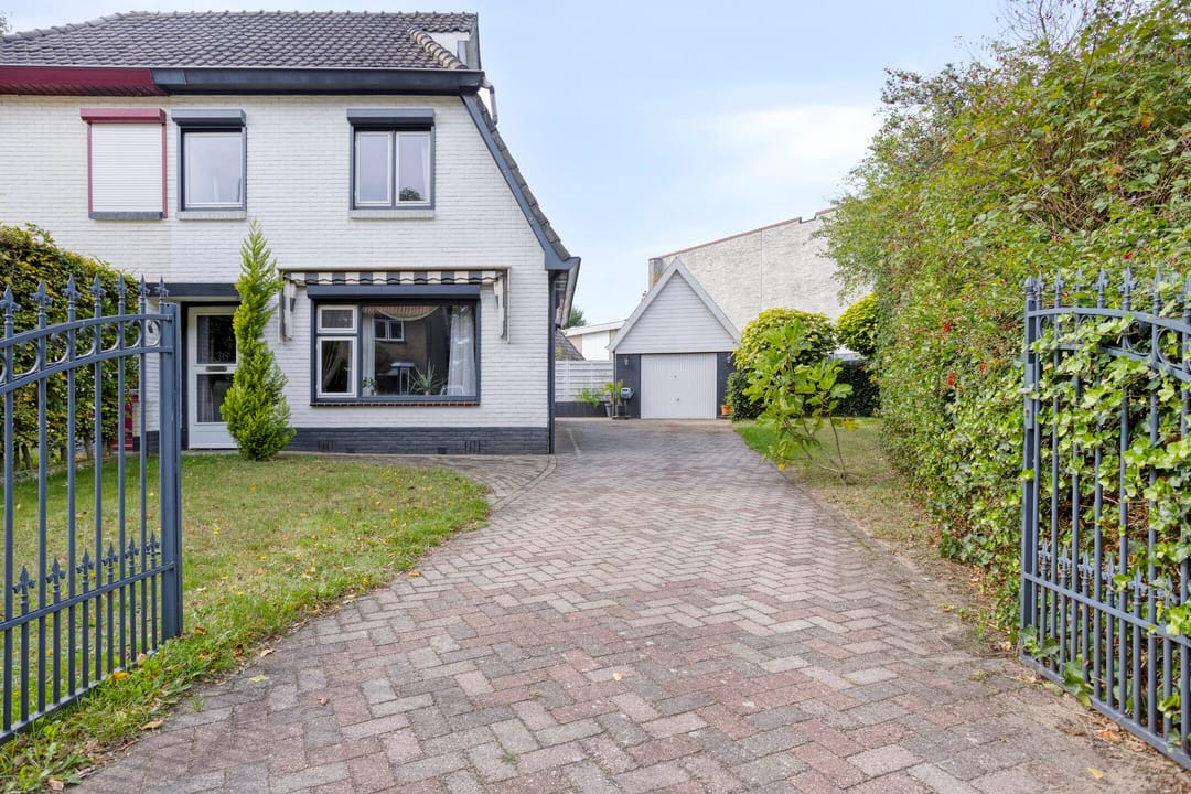 Photo 7 of Kerkstraat 236