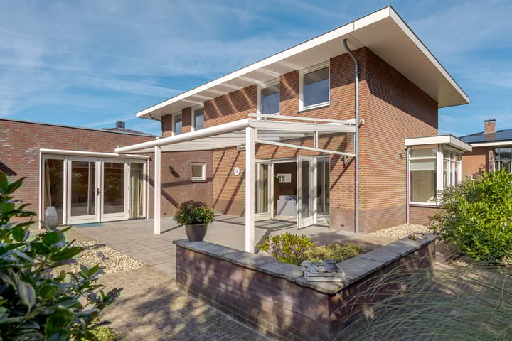 Photo 38 of Hennie Mateboerstraat 1