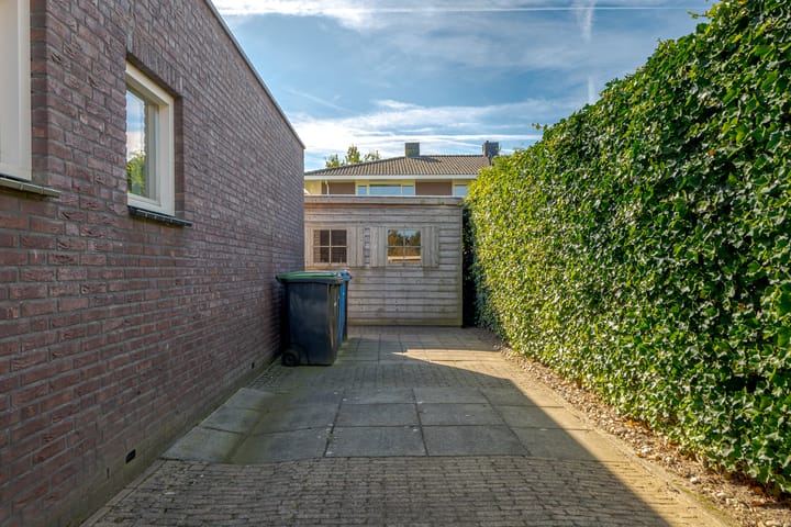 Photo 48 of Hennie Mateboerstraat 1