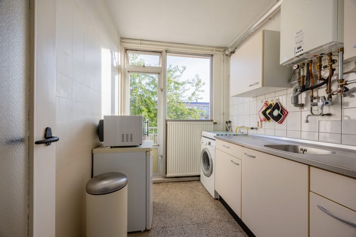 Foto 15 van Rozemarijnstraat 45