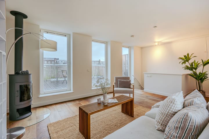 Foto 1 van Cornelis Trooststraat 20-3