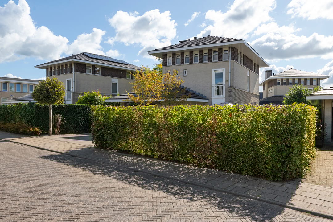 Foto 2 van Steenspil 8