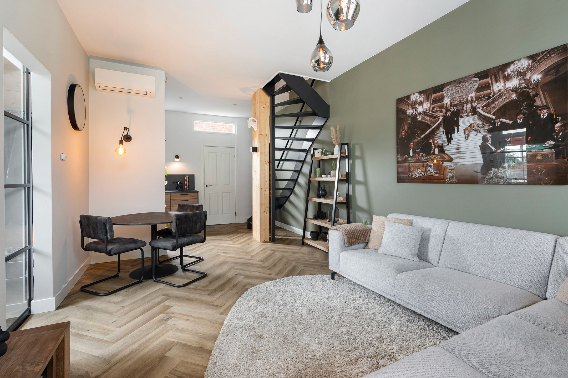 Photo 9 of Anthonie Camerlingstraat 35