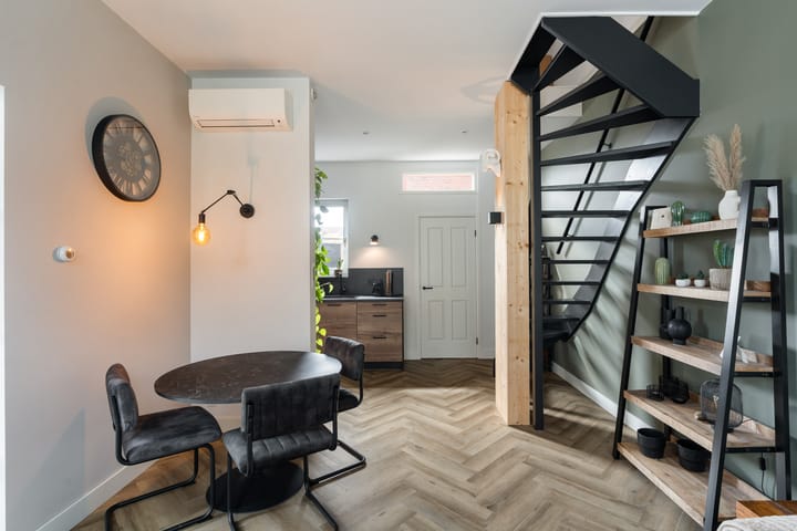 Photo 10 of Anthonie Camerlingstraat 35