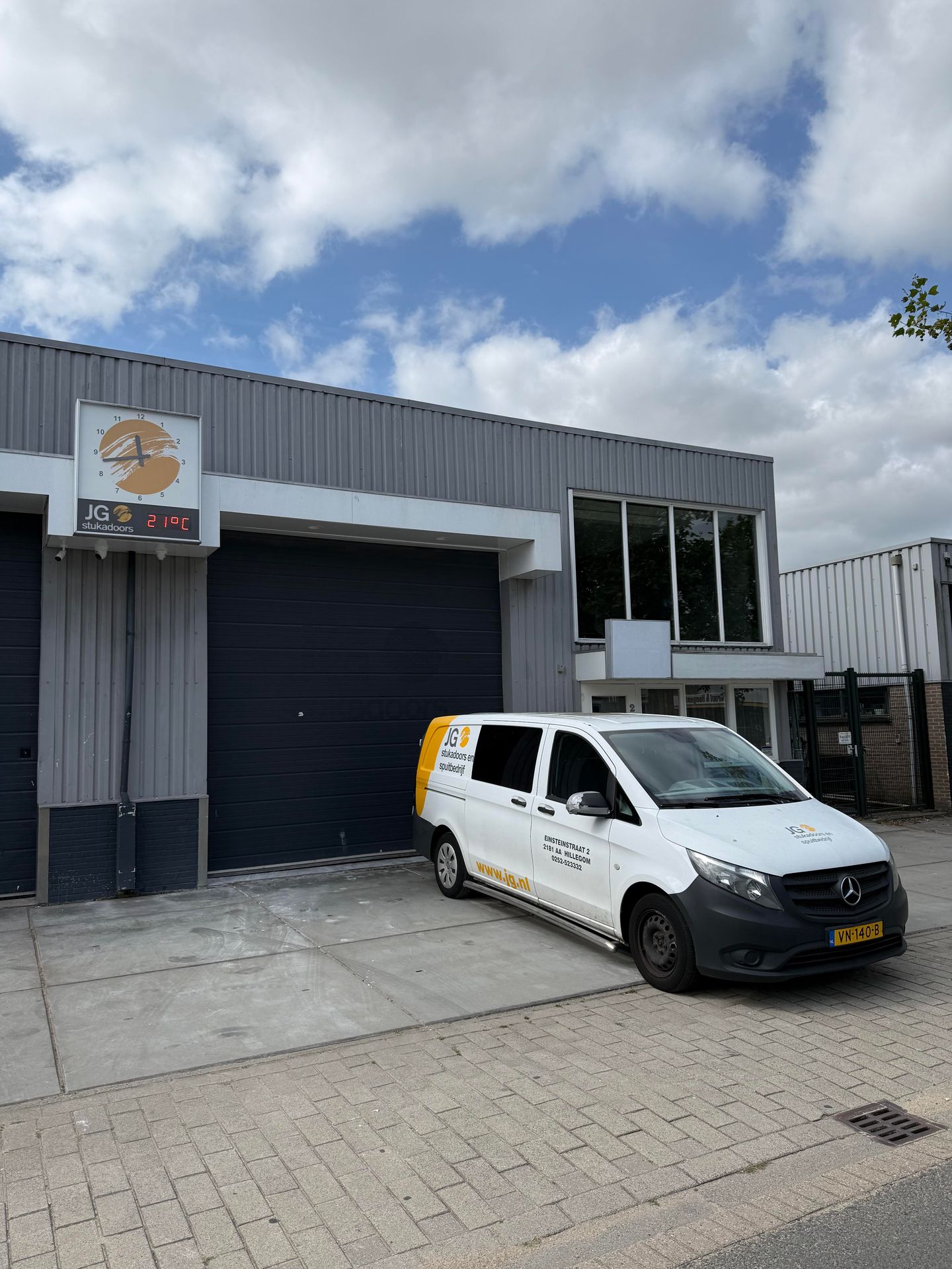 Bekijk foto 5 van Einsteinstraat 2