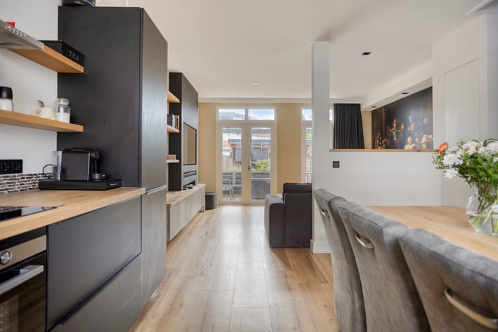 Foto 11 van Pieter Latensteinstraat 35