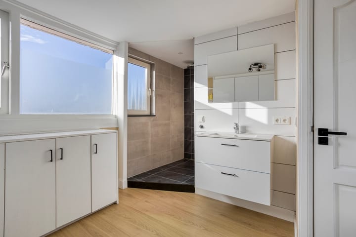 Foto 28 van Pieter Latensteinstraat 35