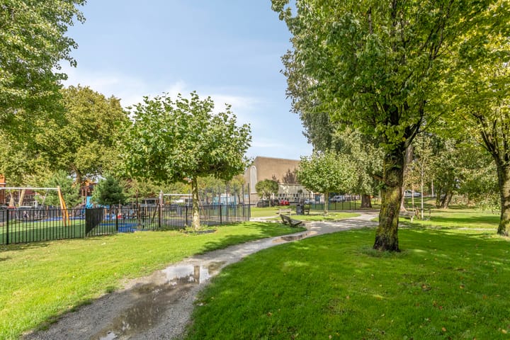 Foto 38 van Pieter Latensteinstraat 35