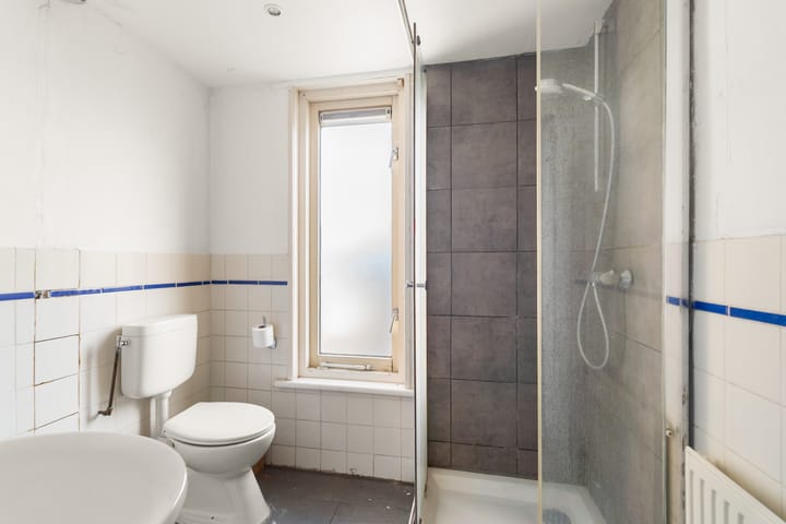 Photo 25 of Paulstraat 107