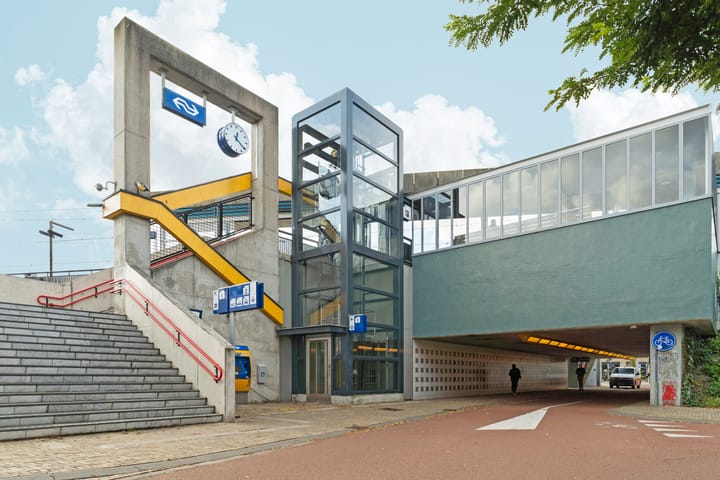 Photo 38 of Paulstraat 107