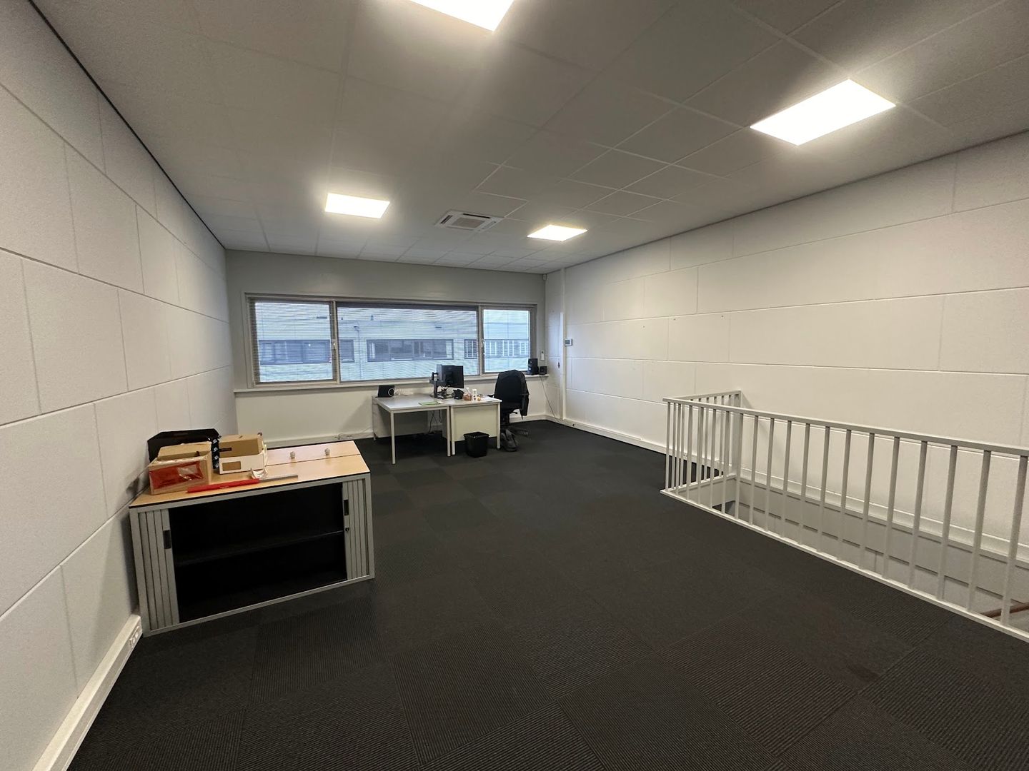 Bekijk foto 5 van Van 't Hoffstraat 77