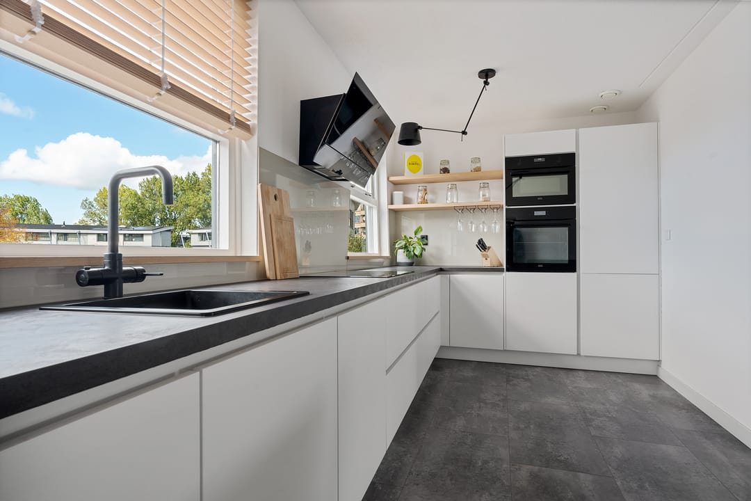 Photo 2 of Scheldestraat 64