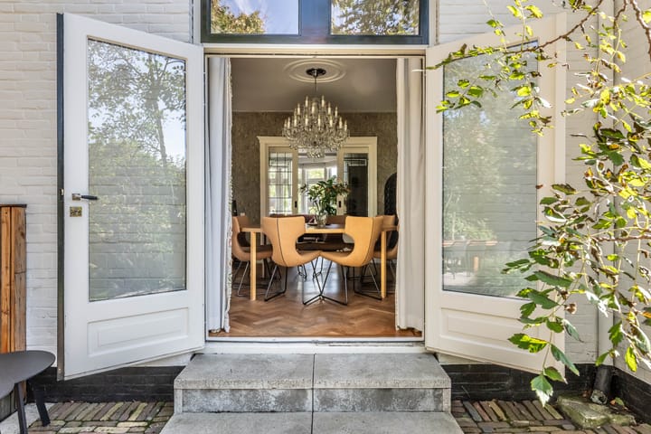 Photo 14 of Pieter de Hooghstraat 11