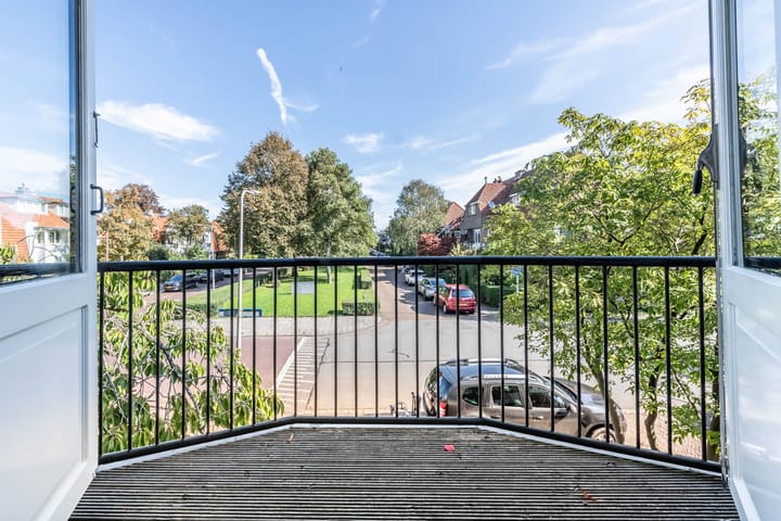 Photo 18 of Pieter de Hooghstraat 11