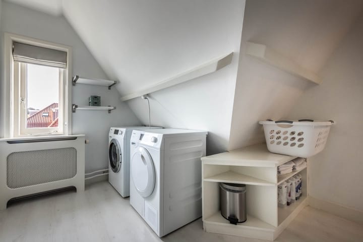 Photo 33 of Pieter de Hooghstraat 11