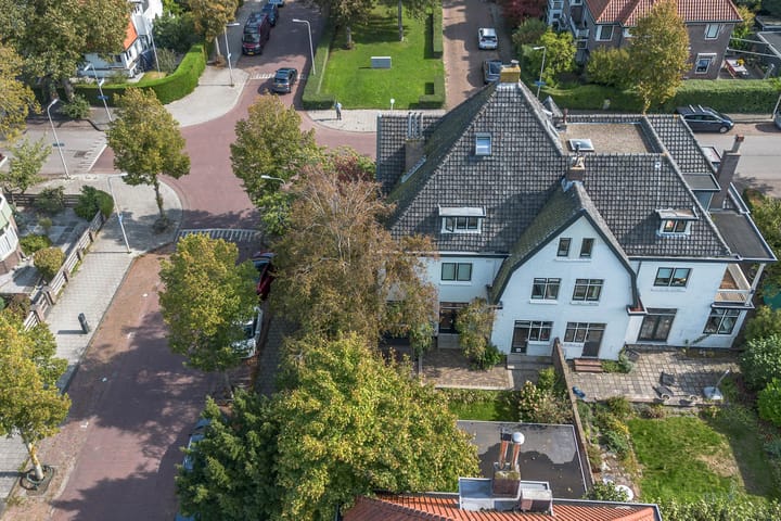 Photo 47 of Pieter de Hooghstraat 11