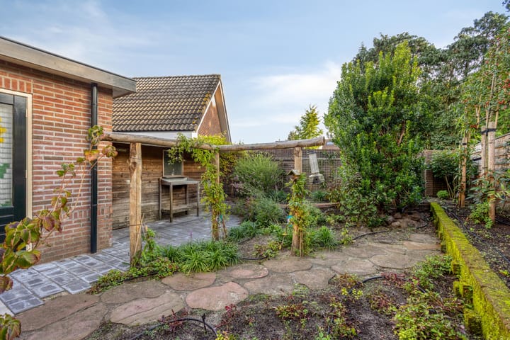 Foto 33 van Kerkhoflaan 15