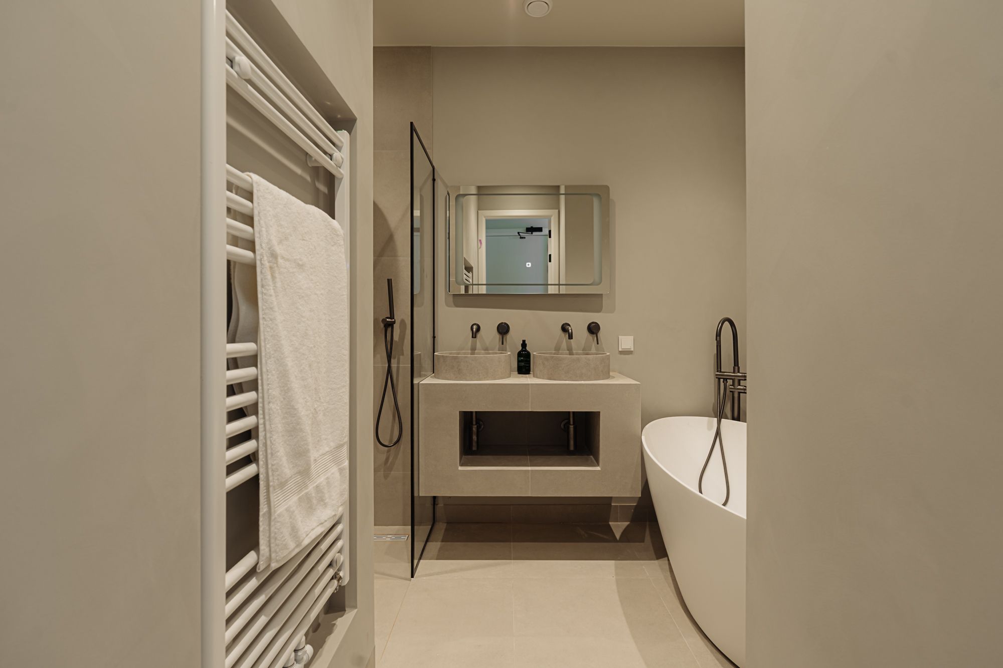 Foto 15 van Tweede Helmersstraat 32-2