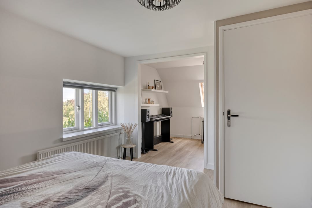 Photo 47 of Hoofdstraat 166-A