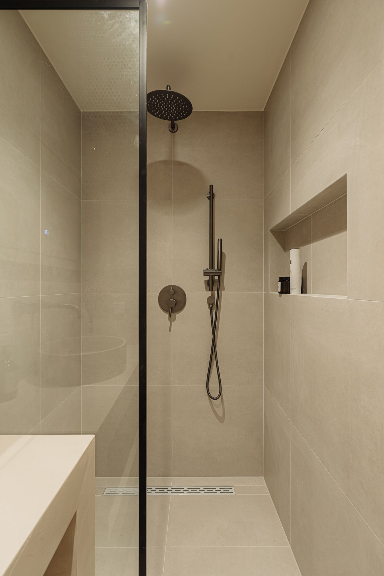 Foto 15 van Tweede Helmersstraat 32-4