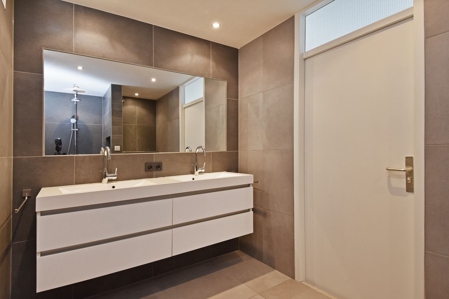 Foto 25 van van Nassaustraat 13