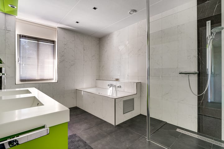 Photo 48 of de Gamert 2421