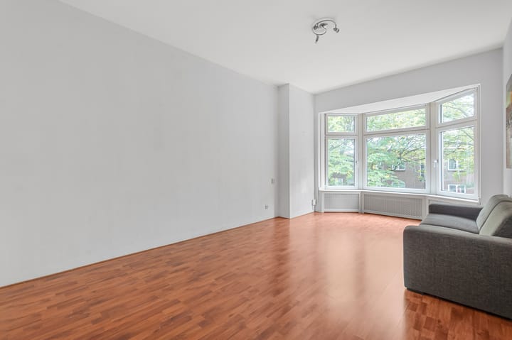 Foto 3 van Caan van Necklaan 107