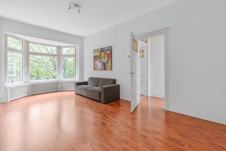 Foto 5 van Caan van Necklaan 107