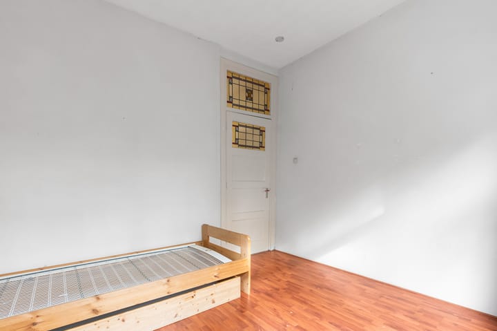 Foto 9 van Caan van Necklaan 107