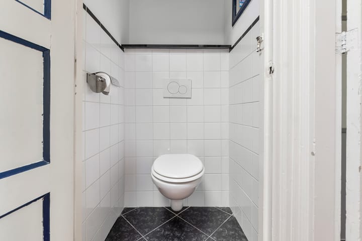 Foto 11 van Caan van Necklaan 107