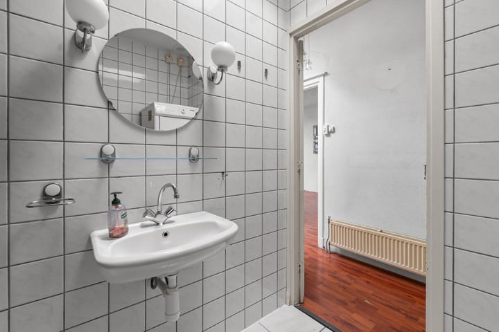 Foto 14 van Caan van Necklaan 107