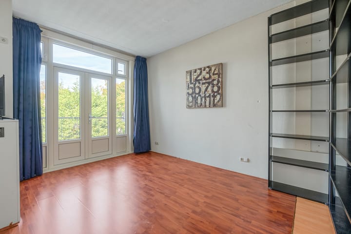 Foto 15 van Caan van Necklaan 107