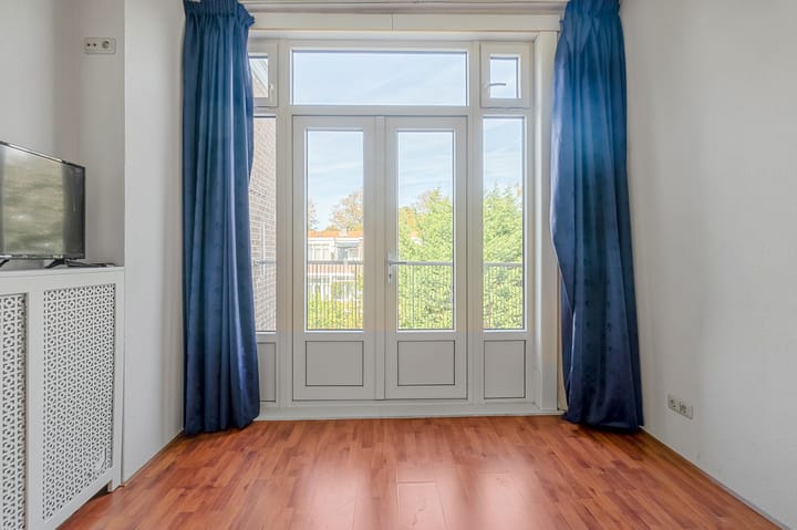 Foto 16 van Caan van Necklaan 107