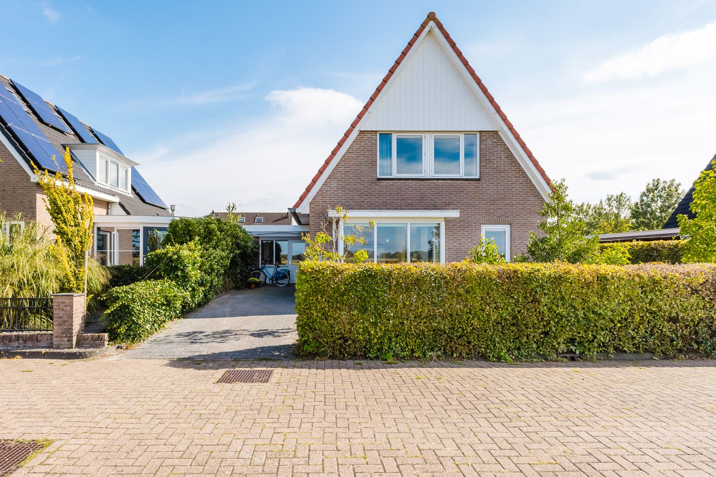 Photo 10 of Anne Hanzeswyk 6