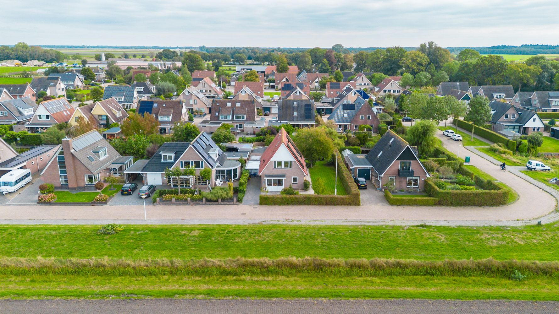 Photo 15 of Anne Hanzeswyk 6