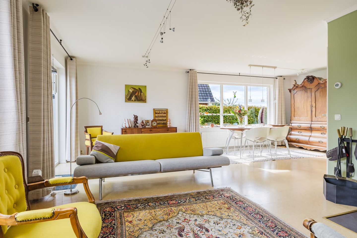 Photo 25 of Anne Hanzeswyk 6