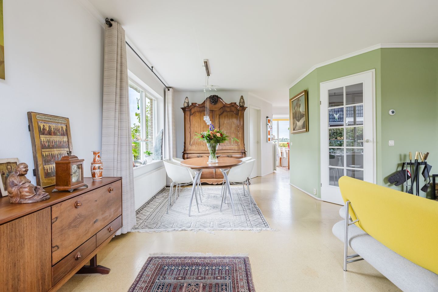 Photo 29 of Anne Hanzeswyk 6