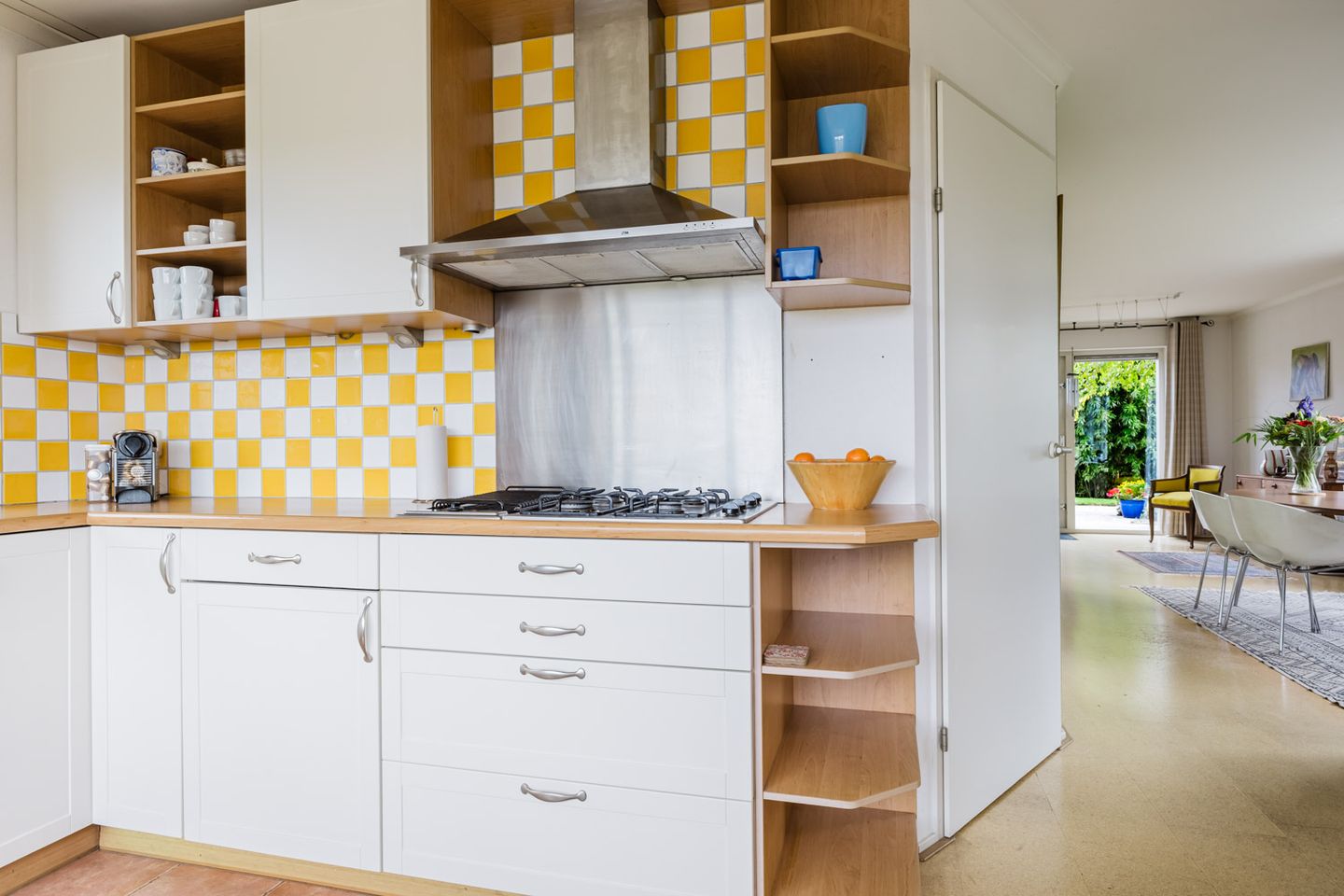 Photo 35 of Anne Hanzeswyk 6