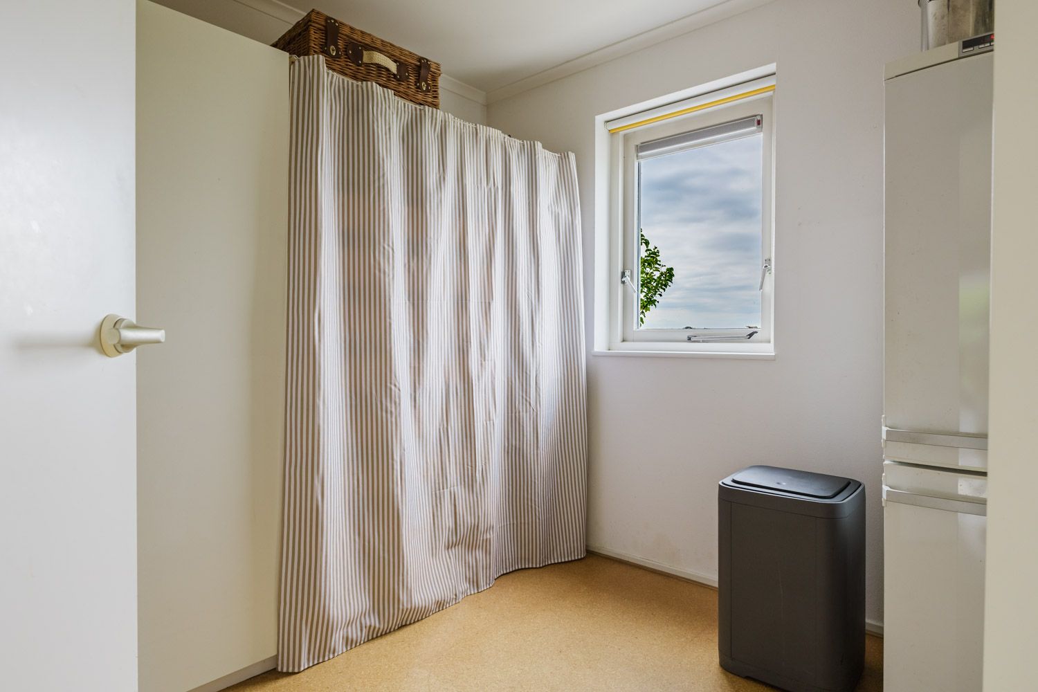 Photo 36 of Anne Hanzeswyk 6