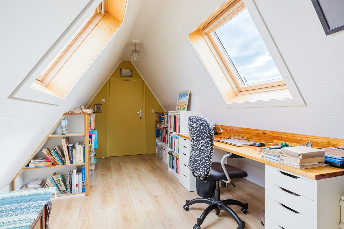 Photo 49 of Anne Hanzeswyk 6