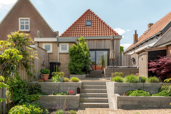 Foto 32 van Voorstraat 17