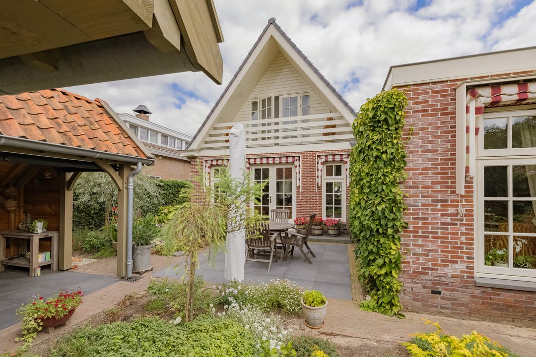 Photo 2 of Hogeweg 7