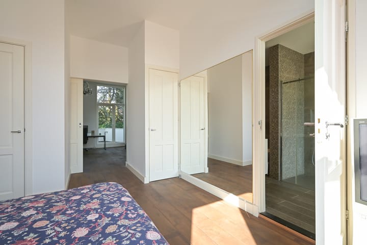 Photo 47 of Badhuisweg 63