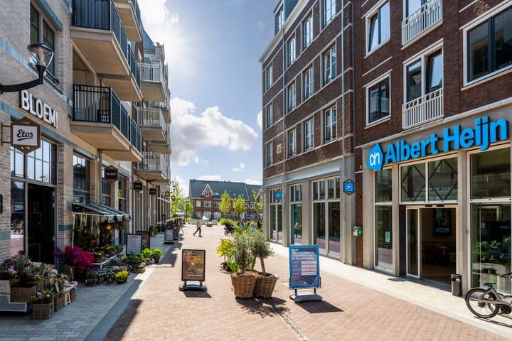 Photo 36 of Fort Diemerdamstraat 41